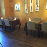 JAL City dining tables
